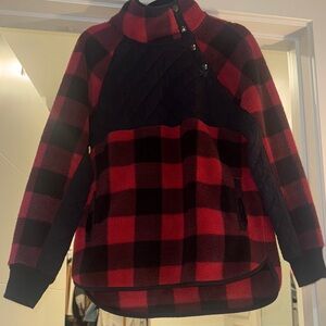 Abercrombie & Fitch Red and Black Checkered Sweater